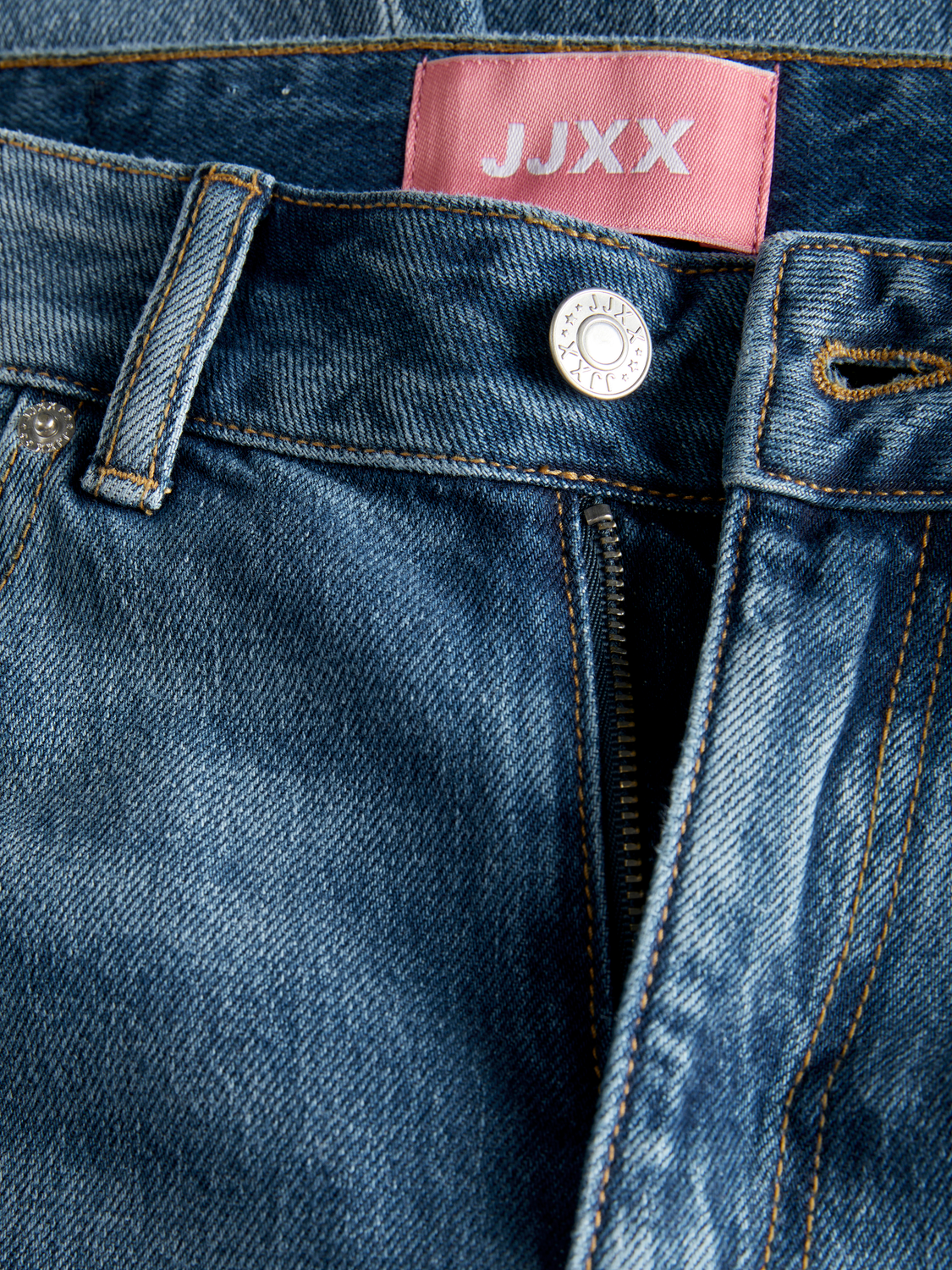 model_shot-detail